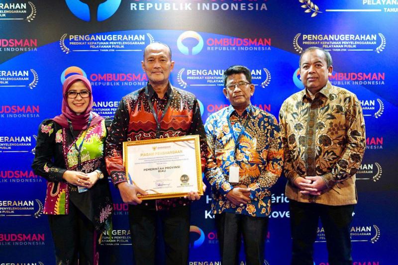 Pemprov Riau Raih Penghargaan Pelayanan Publik 2024