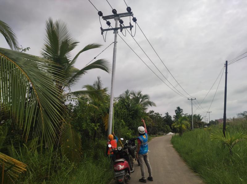 Komitmen Jangkau Desa 3T, 230 Keluarga Dusun Terpencil di Pelangiran Indragiri Hilir Kini Nikmati Listrik 24 Jam