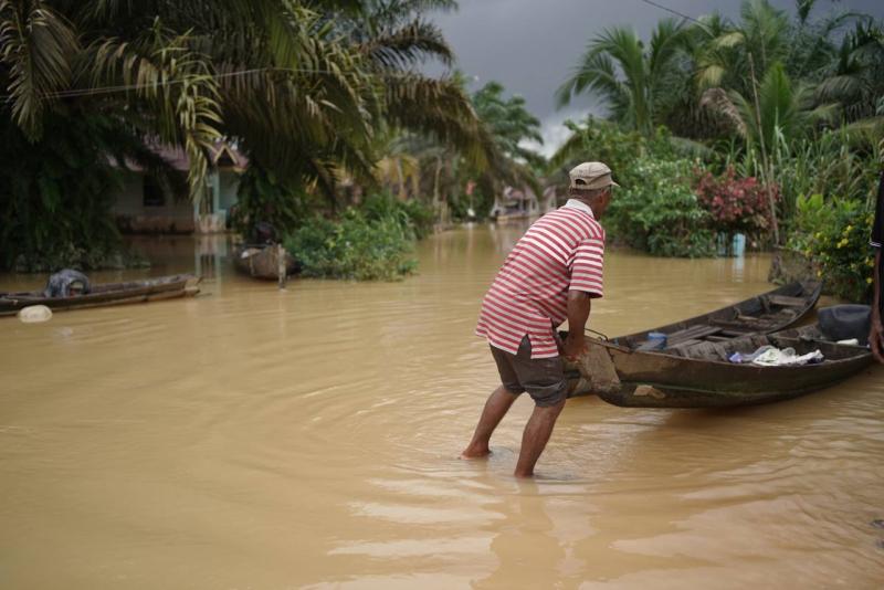 Kisah Pilu Warga Terdampak Banjir di Gunung Sahilan