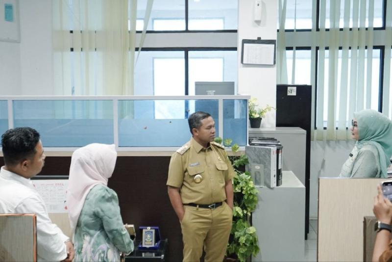 Soroti Kinerja Bapenda, Gubri Usul Nama Perusahaan dan Instansi Diumumkan Terbuka