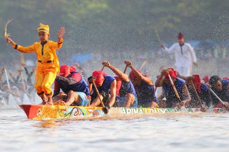 Gubernur Riau Tegaskan Pacu Jalur Asli Kuansing, Bukan Malaysia