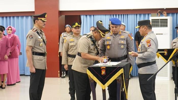Dilantik Kapolda Irjen Herry Heryawan, Ini Daftar Pejabat Baru Polda Riau