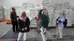 Bulog Riau Kepri Salurkan Bantuan Pangan